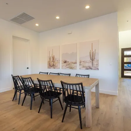 Villa Oasis On The 8Th- 2178